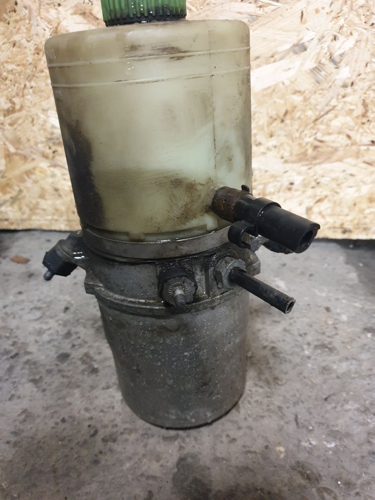 Pompa servo direcție TRW Vw polo 9N skoda fabia 6Q0423156AB