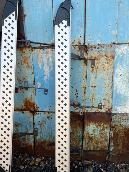 Продам пороги на Хавал Джулион заводские крепления цена 60000