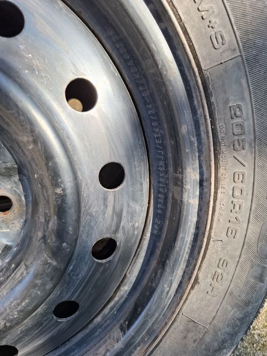 Метални джанти с гуми 16цола за нисан