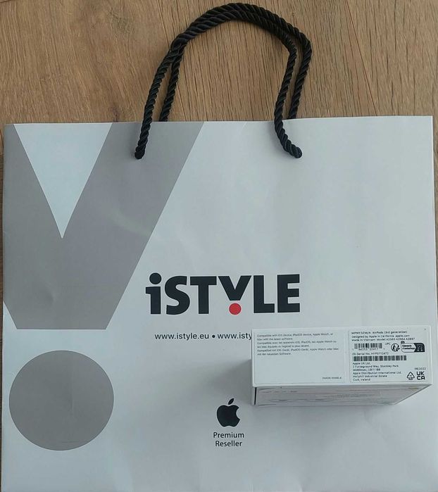 APPLE AirPods 3 (MPNY3ZM/A) Чисто Нови Фабрично Запечатана Кутуя