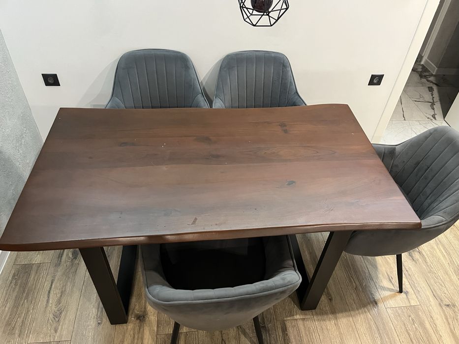 Трапезна маса от масив  140/80/76 см