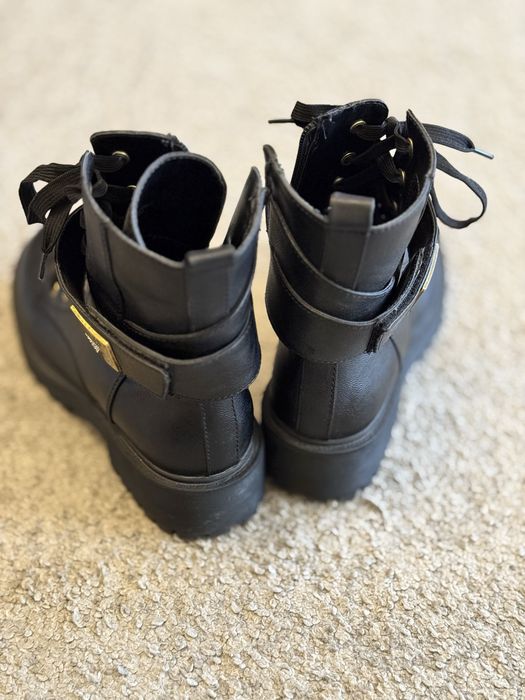 Ботуши черни Guess 37