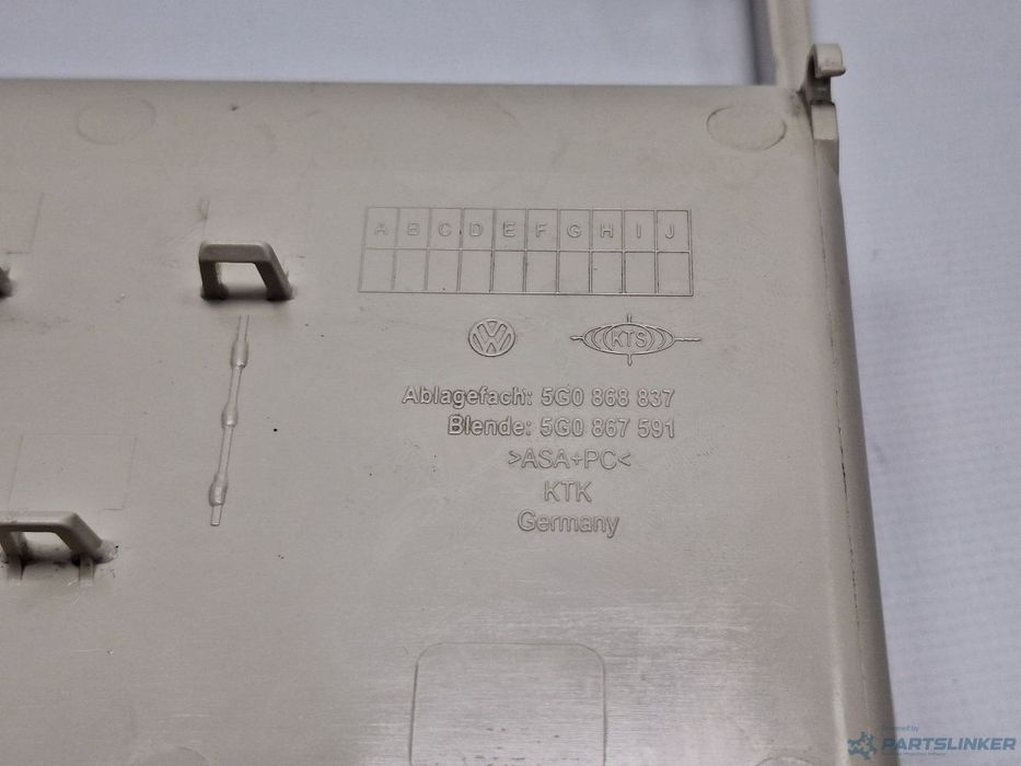 Suport auto ochelari de soare VOLKSWAGEN PASSAT Variant 3G5 2014 - > TDI CRLB, DBGA, DFGA 5G0868837