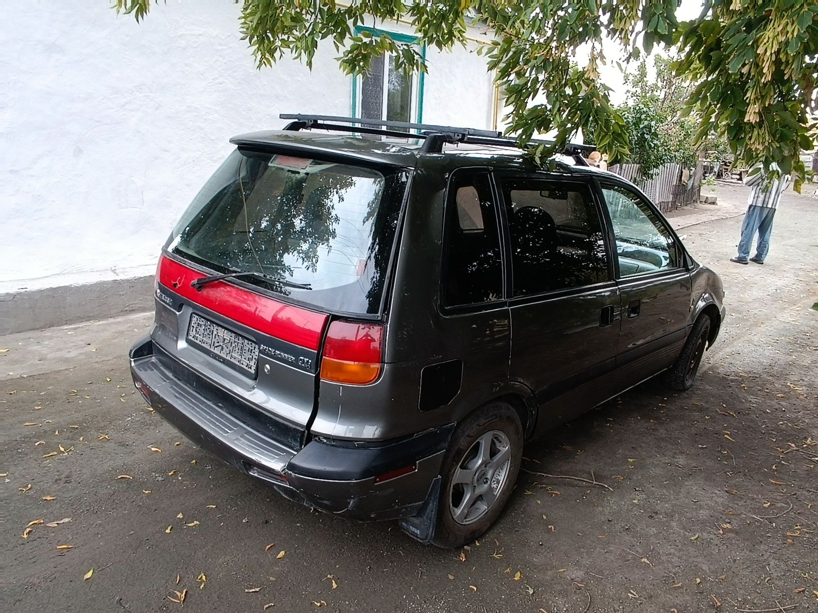 Продам Авто  Mitsubishi Space Runner