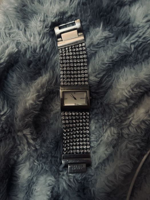 Дамски сребърен часовник