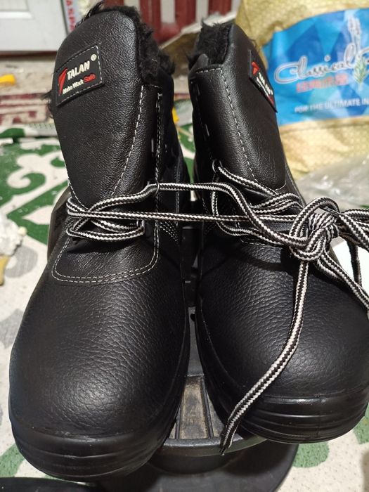 Ботинки для рабочего