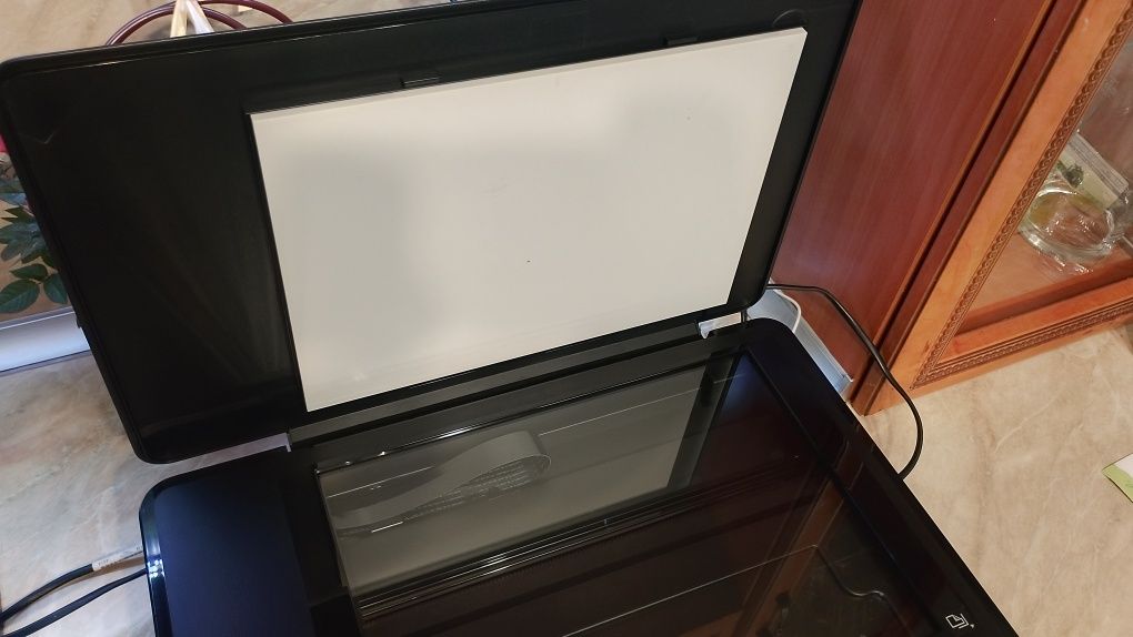 Принтер скенер HP Deskjet 4515