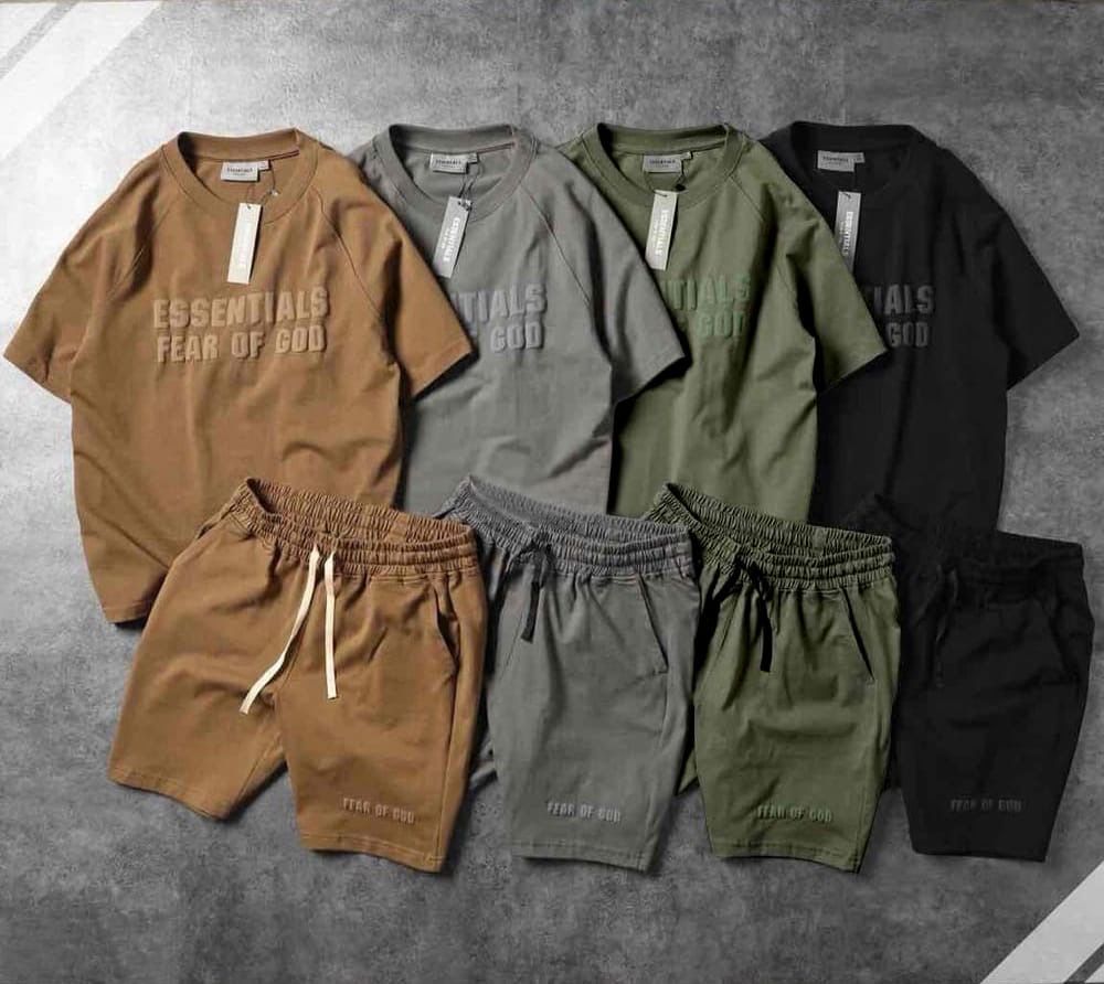 Compleu Essentials - Fear of God