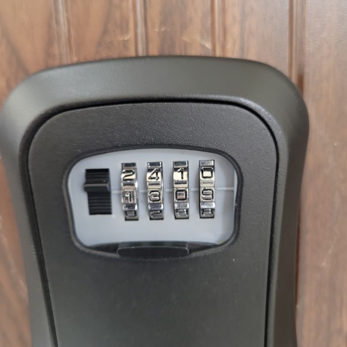 Продам сейф для ключей