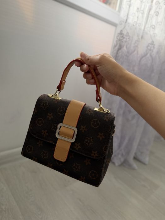 Продам сумку.