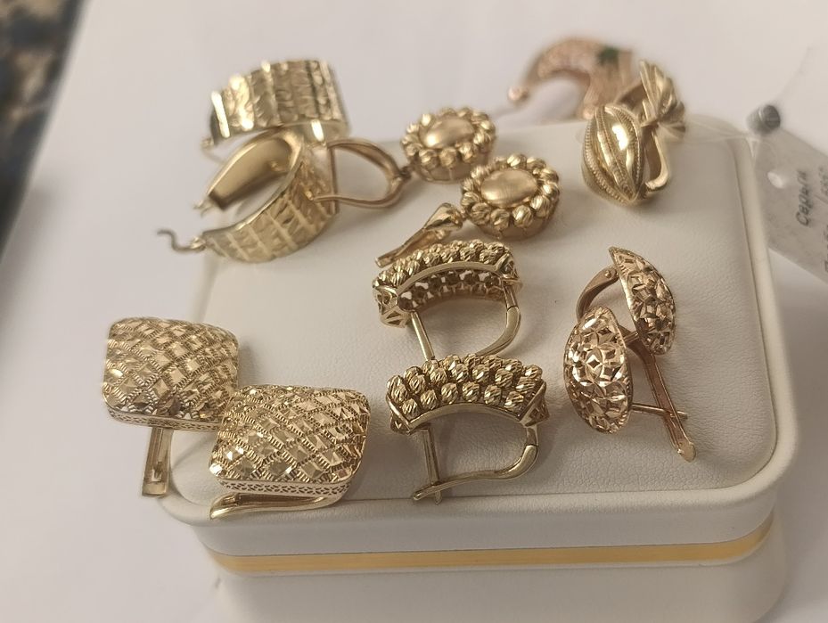 Золотые серьги, проба 585,вес 4,47гр