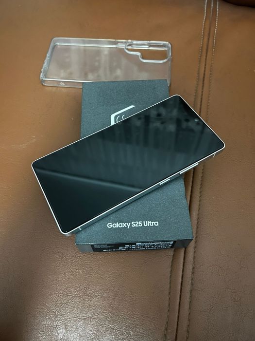 Samsung s25 Ultra White Titanium