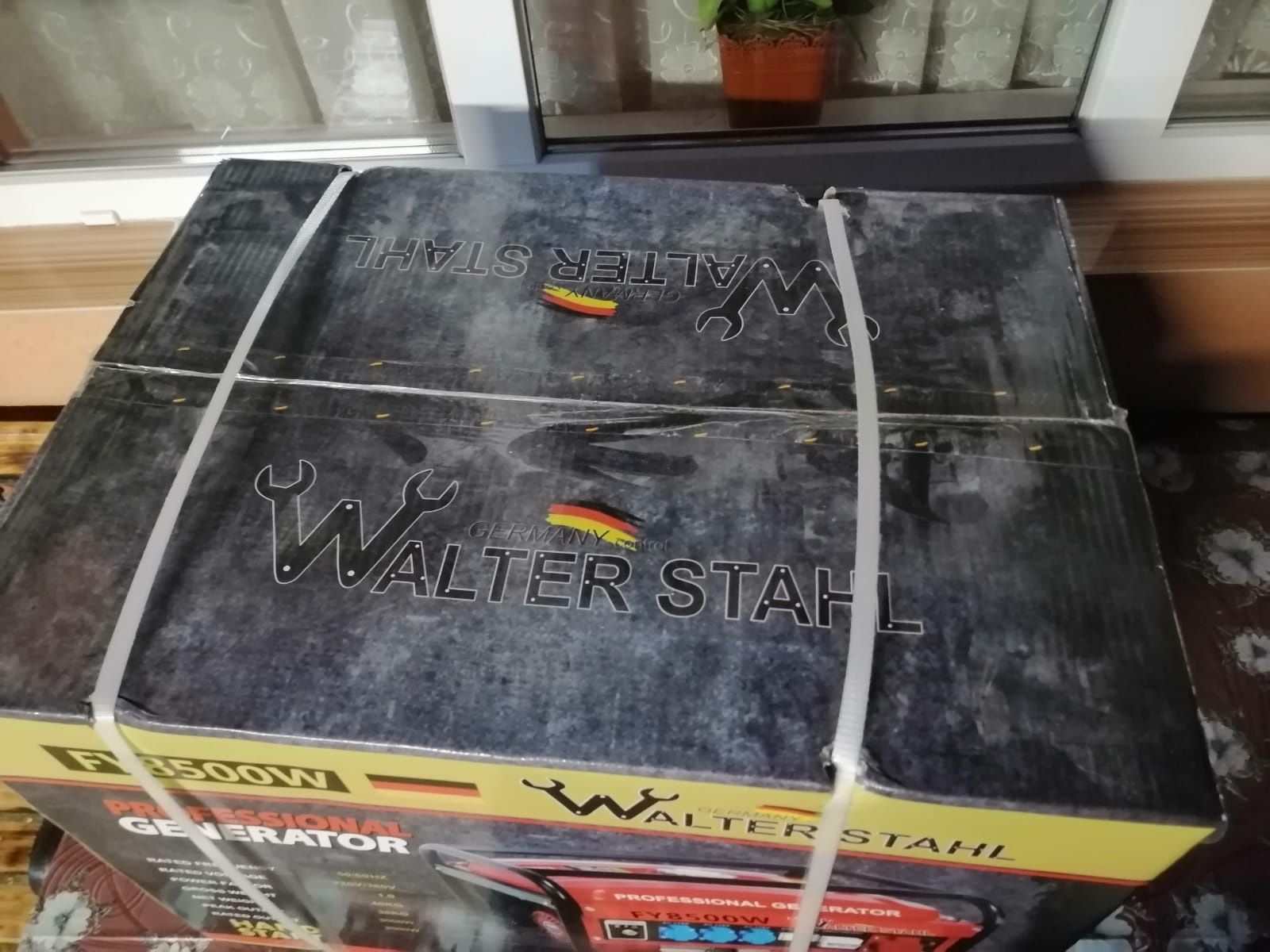 Walter Stahl profesional generator PR8500W 3x220V 1x380V 1x12V

Walter