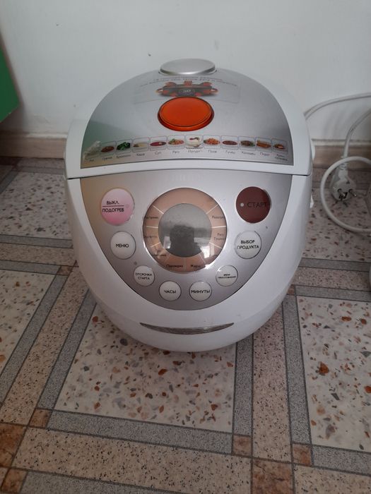 Мультиварка в рабочем сост