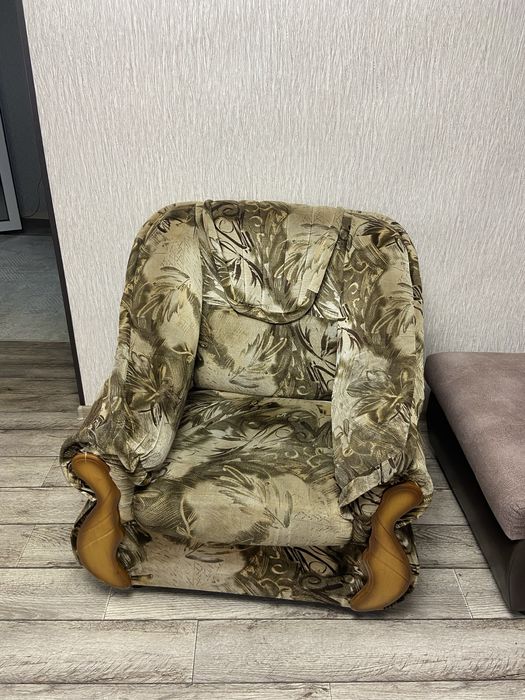 Продам два кресла
