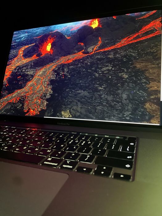 Macbook pro 2019 13-inch 8/128 masla xolatda