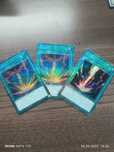 Изобилие от игрални карти yu gi oh за продан в добро състояние
