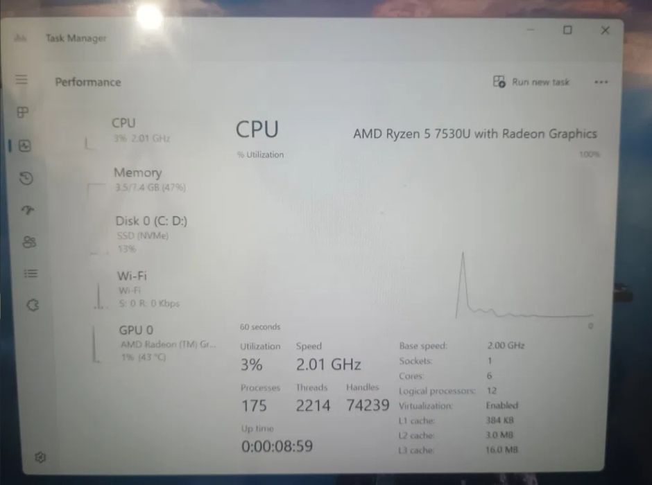 Lenovo IdeaPad Flex 5 14ABR8 - Type 82XX in garanție