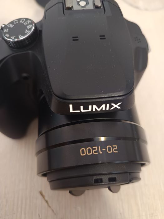 Aparat foto Bridge Panasonic LUMIX FZ82D 18 MP, Video 4K, Zoom 60x NOU