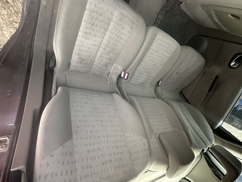 Piese Renault Scenic II