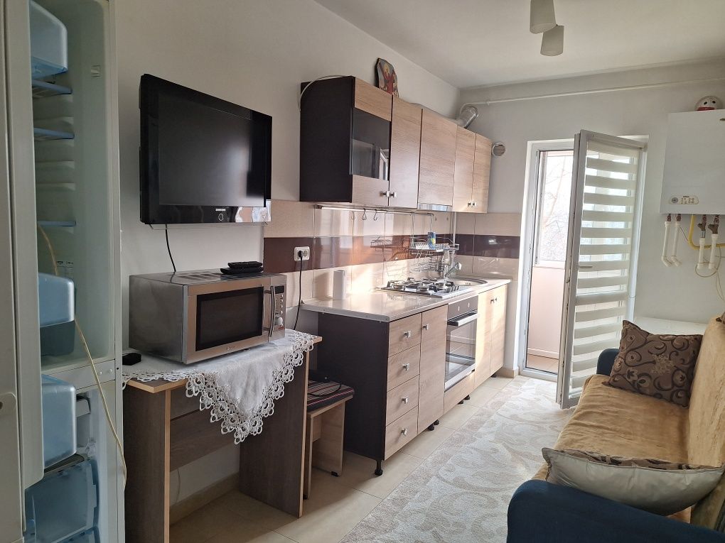 Apartament cu 1 camera de închiriat