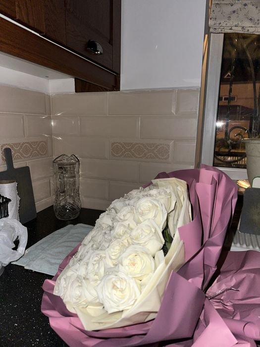 35 штук роз, свежие, купила за 29000