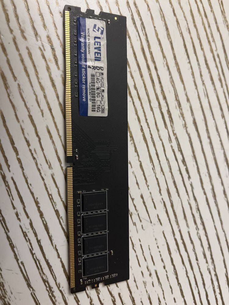 Оперативная память DDR4 8 GB 2100 мгц