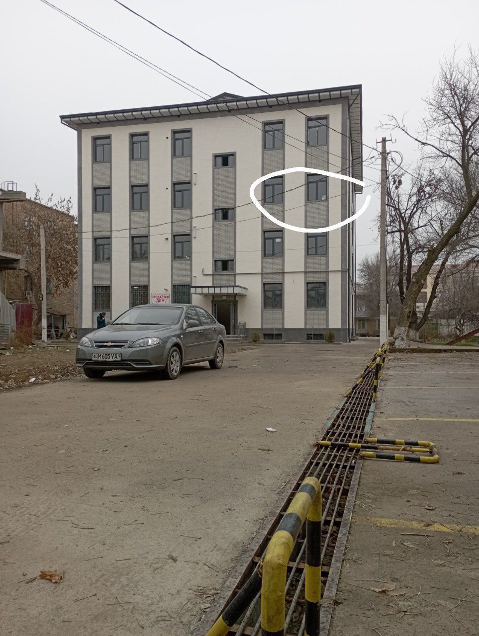 Uy sotiladi yengi qurilgan.