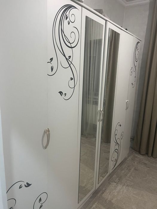 Продам шкаф в отличном состояний