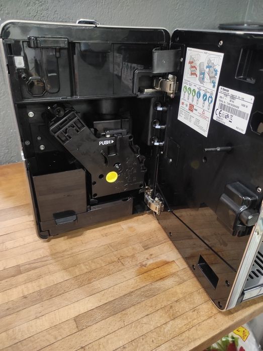 Кафемашина/Каферобот Saeco Exprelia Evo