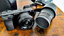 Vand aparat foto mirrorless Sony A6100 + 2 obiective