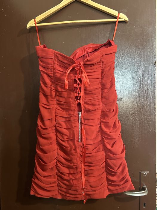 Червена рокля H&M