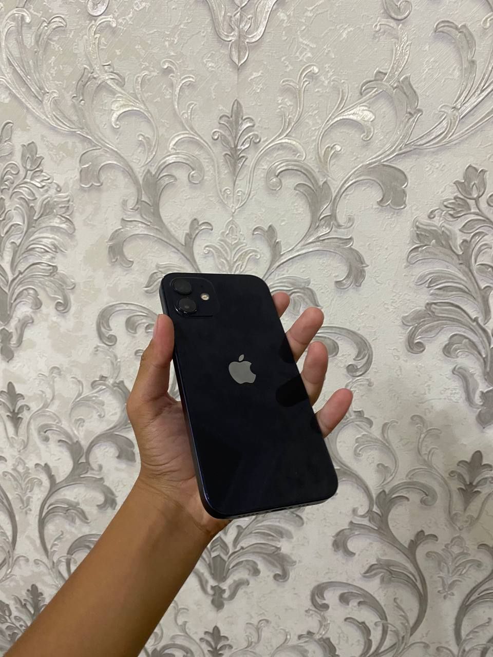 Iphone 12 64 gb  100 emcost