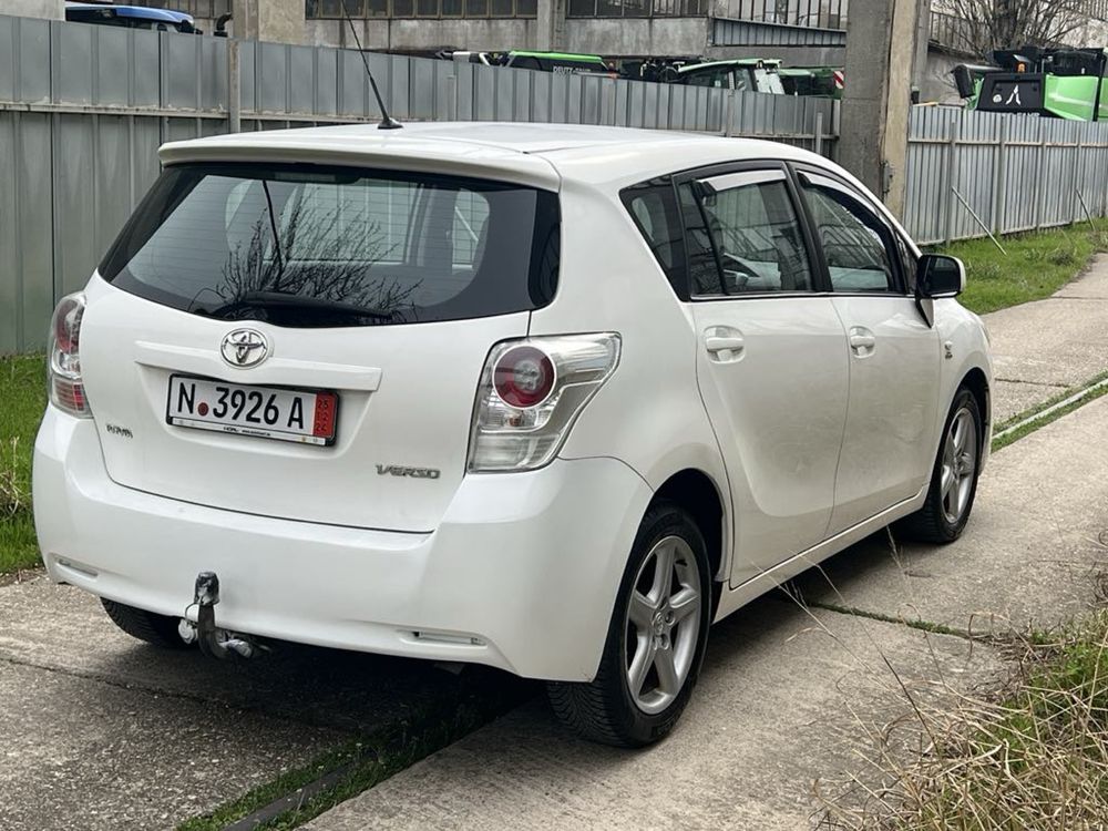 Toyota Verso 2.2