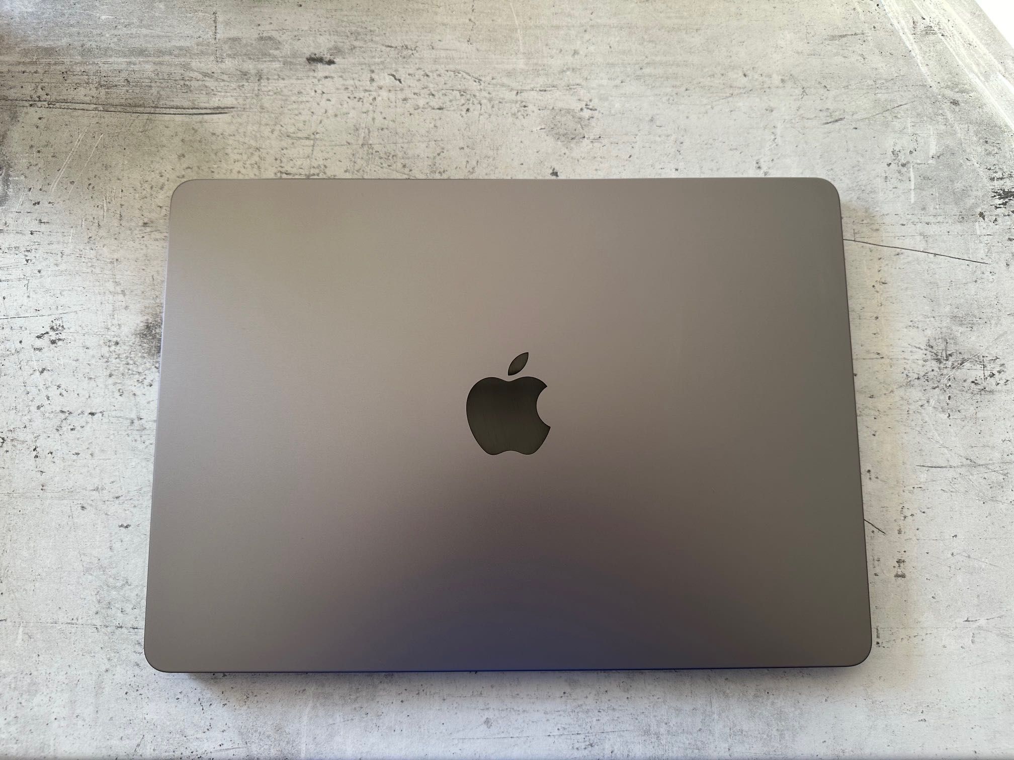 MacBook Air 13" M3 Chip 8-CPU, 10-GPU, 24RAM, 512 SSD В ГАРАНЦИЯ