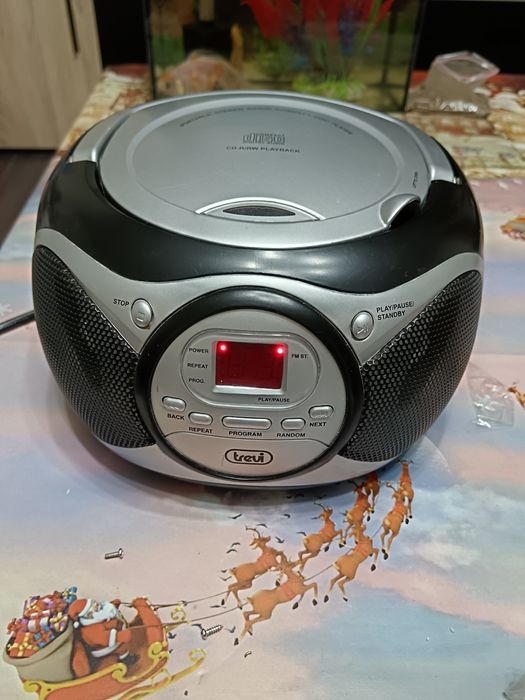 VÎND Radio casetofon portabil Trevi