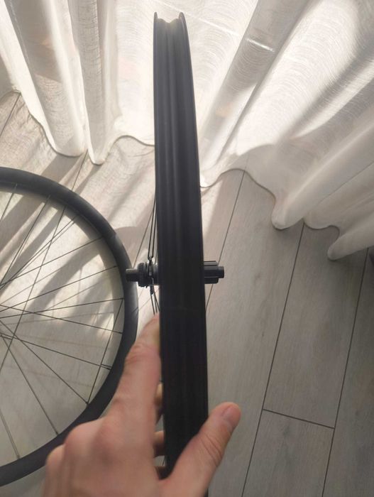 Vand set roti cursiera Velomann V30R 12x100/12x142