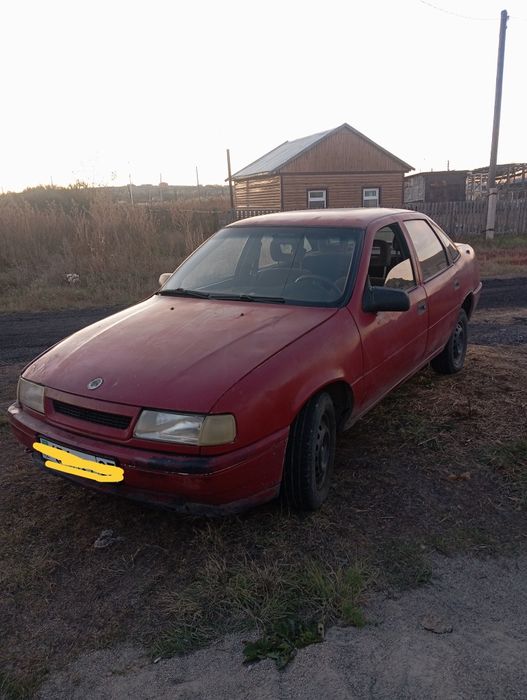 Машина Опель Вектра А