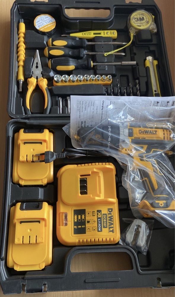 Безчетков акумулаторен винтоверт DeWALT  24V, 5.0 Ah, Li-Ion,