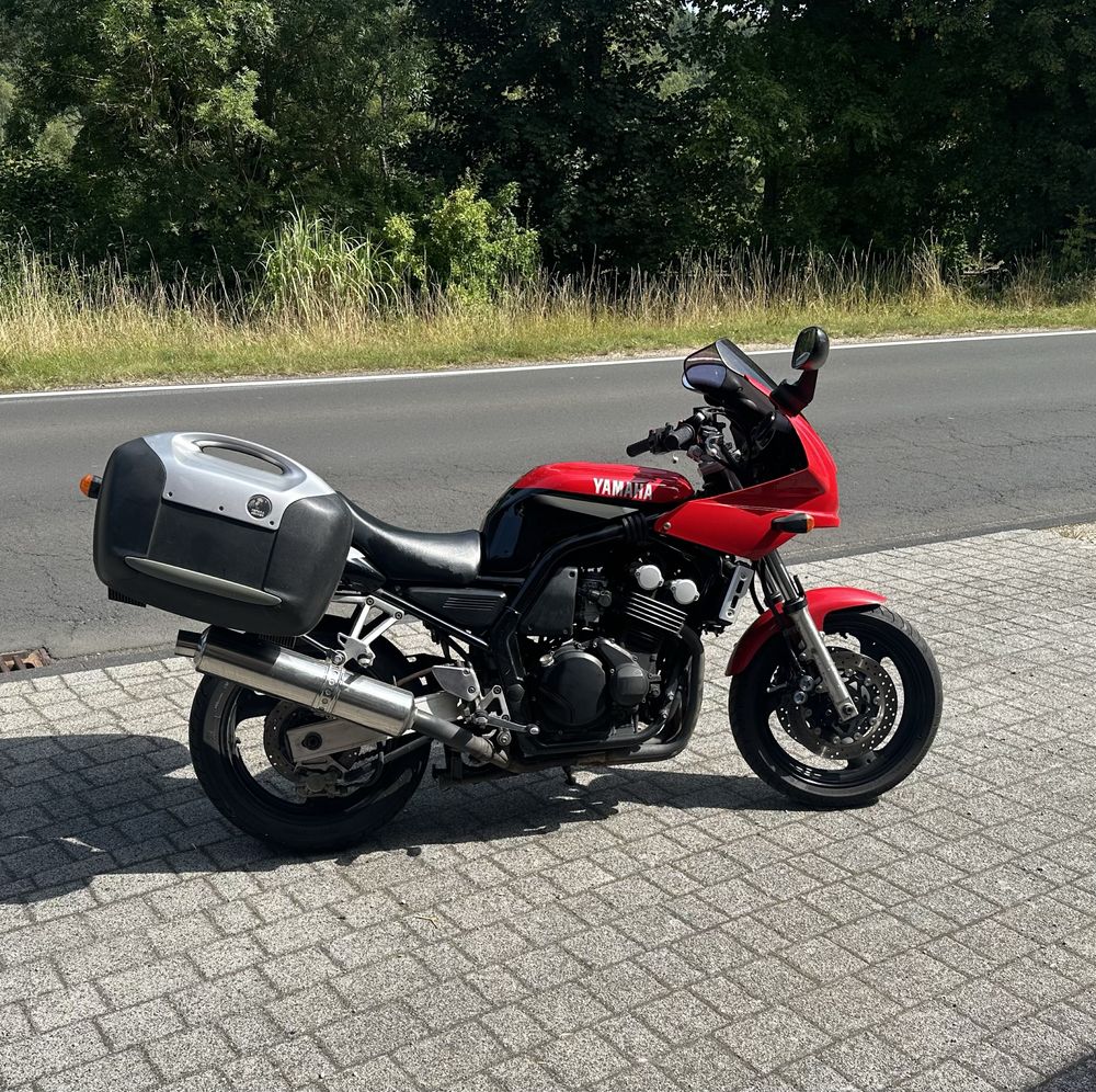 YAMAHA Fazer 600