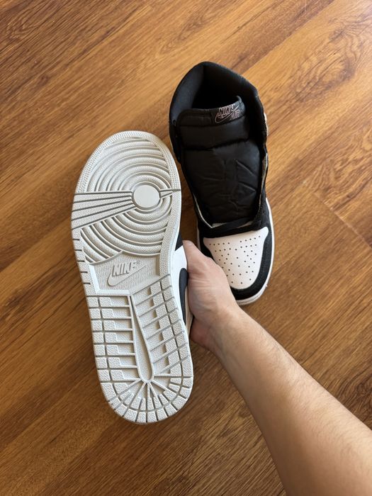 Air Jordan 1 High OG Bleached Coral обувки кецове маратонки