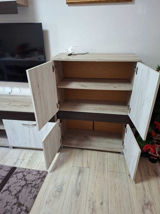 Модулна секция за всекидневна.