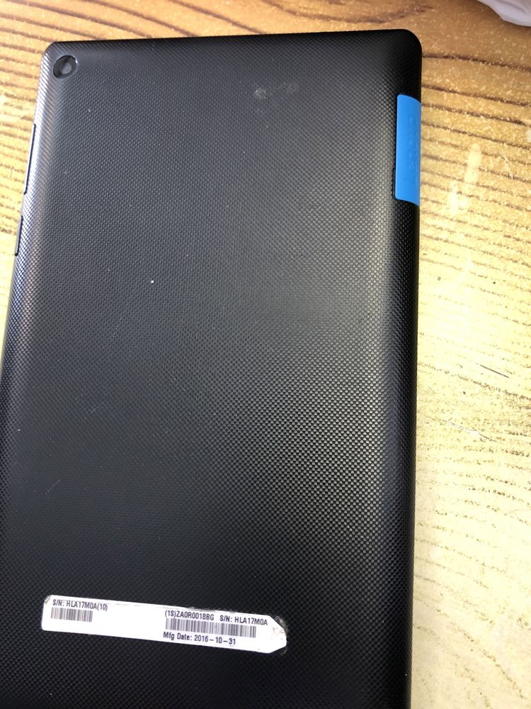 Таблет Lenovo  Tb3