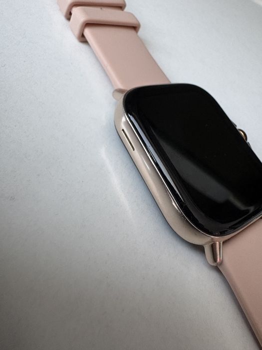 Amazfit GTS 2 Gold – стилен смарт часовник в отлично състояние