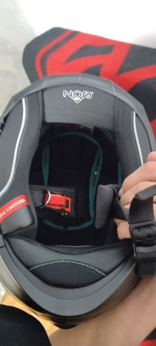 Vând sau schimb cască NOS NS10