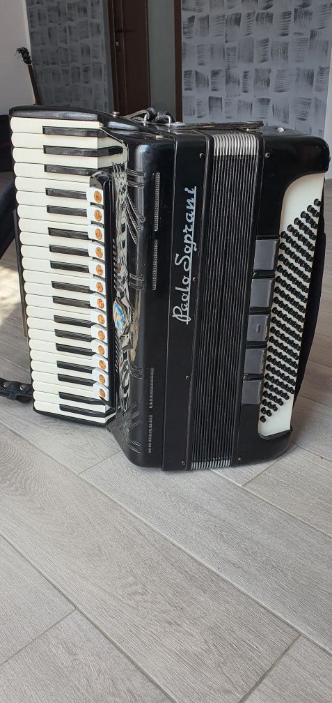 Acordeon Paolo Soprani 120basi 13+5 registre ,cameră