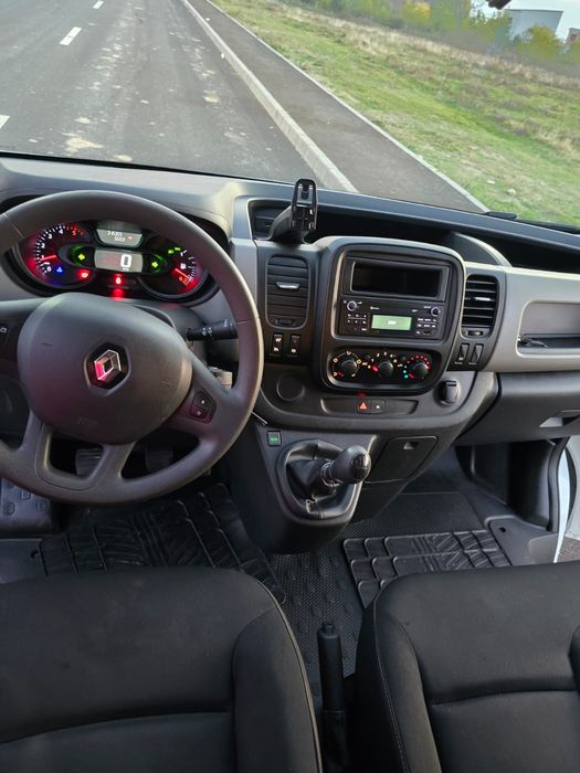 Renault trafic an 2020