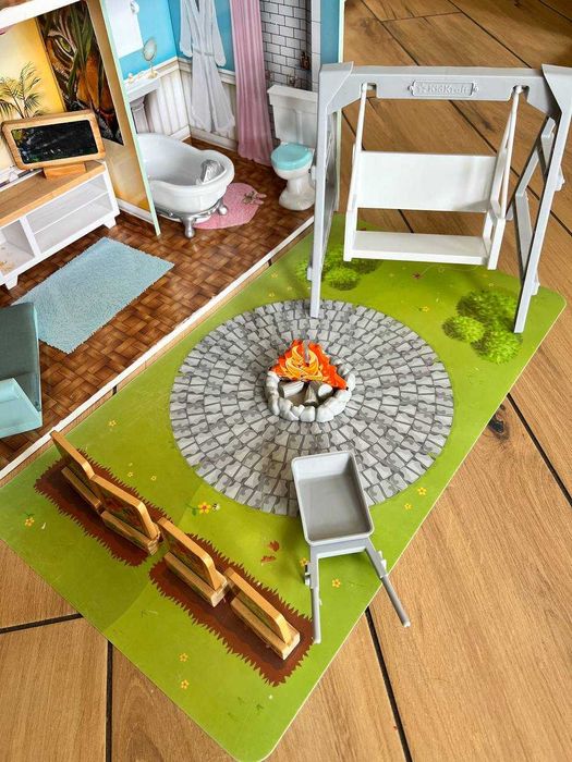 Продавам къщичка за кукли