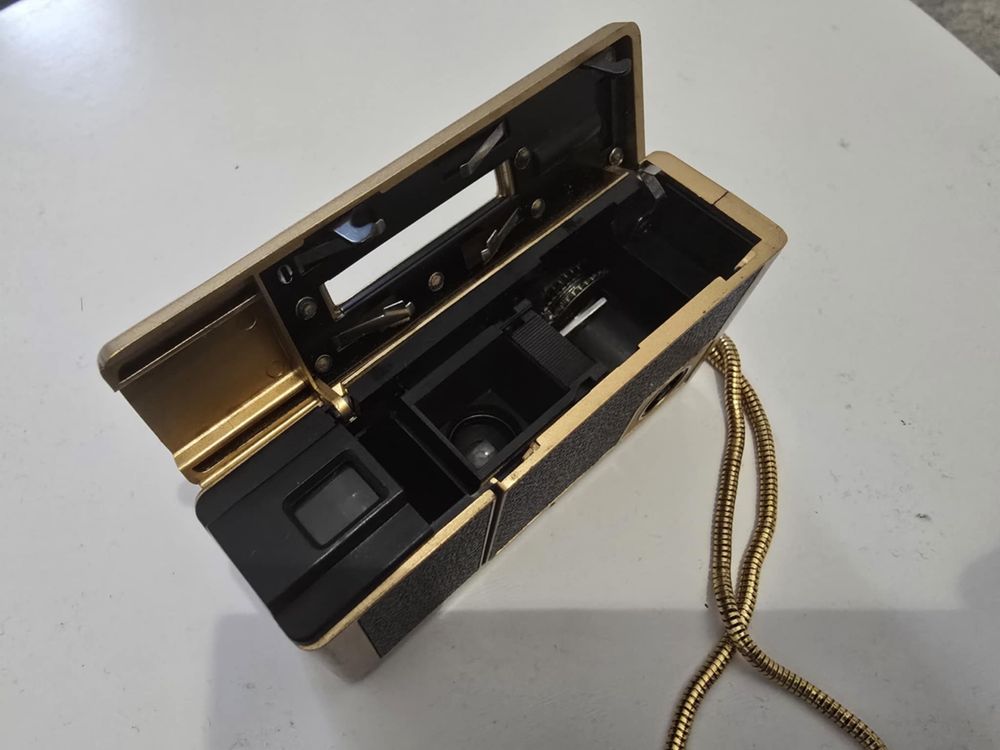 Aparat foto vintage de colectie Revue Minimatic Pocket 205