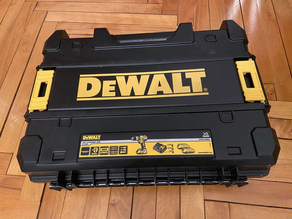 Valiza/Geanta pt.DCD795 & accesorii (inc&2x2Ah), noua originala-DeWALT